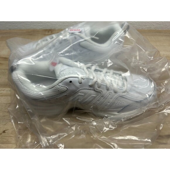 2018 New Balance 409 White Womens Athletic Sneakers Size 7.5 D Wide NOS - Picture 3 of 8